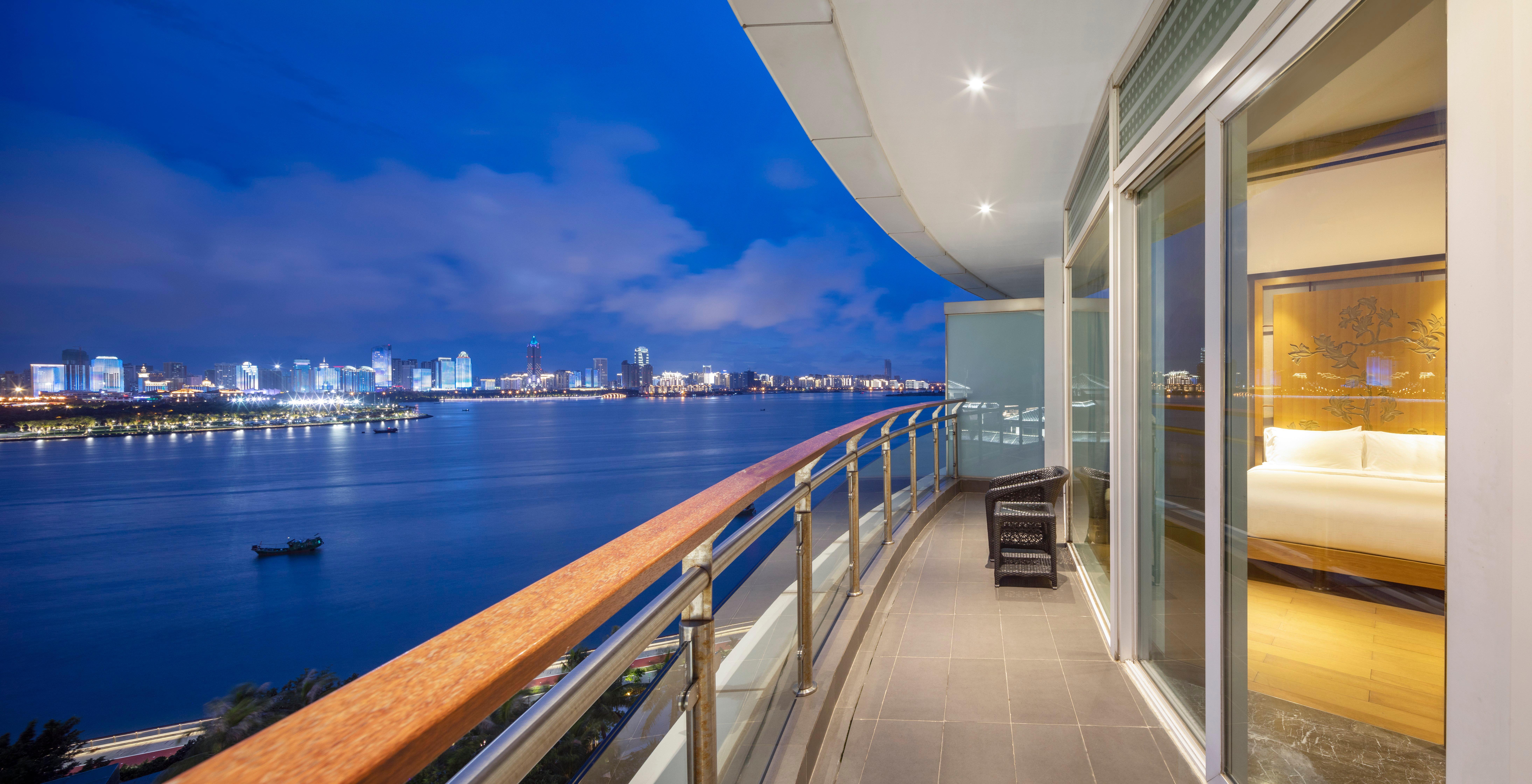 Intercontinental Haikou Seaview By Ihg Экстерьер фото